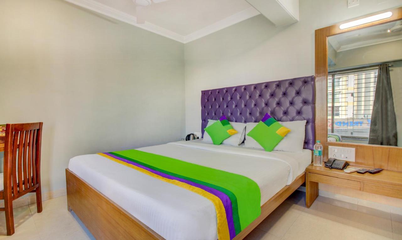 Treebo Cruz Royale Santacruz West Hotel Mumbai Exterior photo